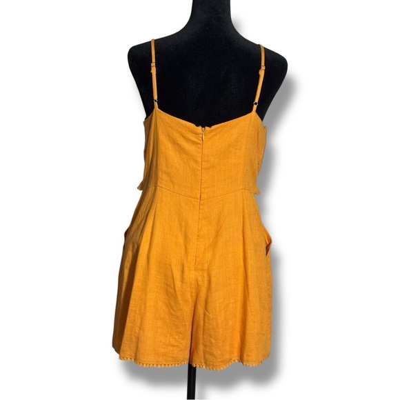 HYGVE Chic Sleeveless Crochet Trim Mustard Adjustable Straps Tie-Front Romper - Picture 6 of 16